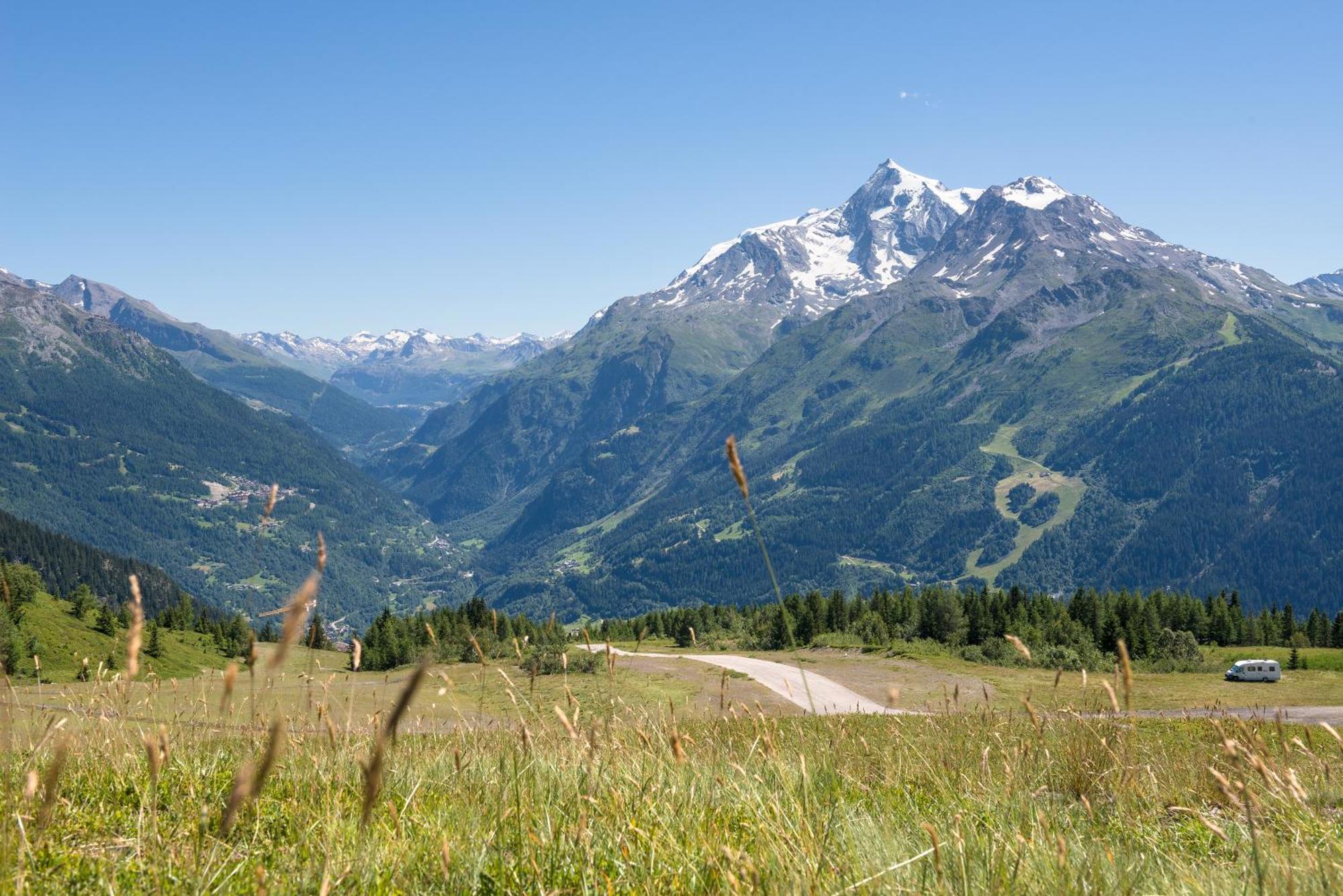 Mgm Hotels & Residences - Hotel Alpen Lodge La Rosiere  Kültér fotó